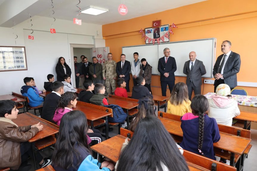 Ağrı Valisi Bozkurt, Doğubayazıt