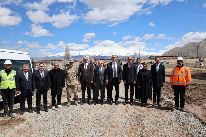 Ağrı Valisi Önder Bozkurt, Doğubayazıt