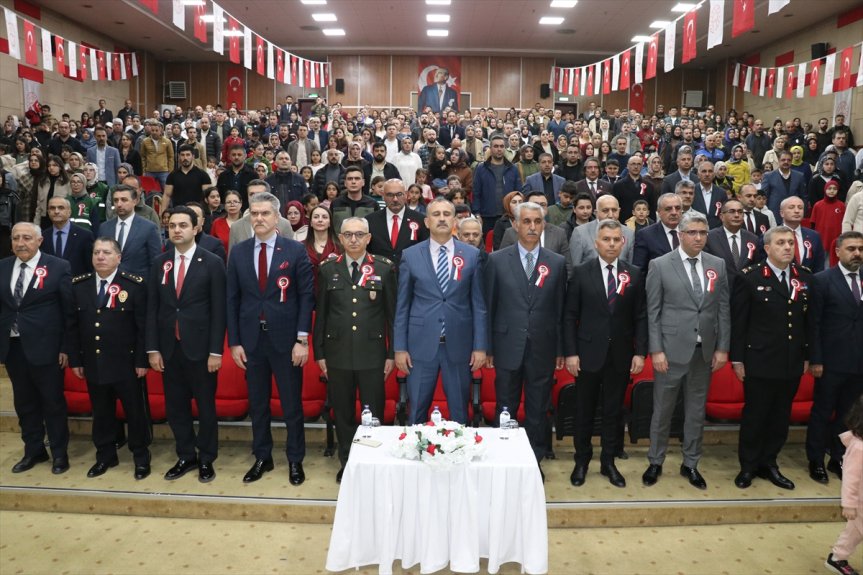 Bayramı Nisan kutlandı 23 Çocuk ve çevre illerde Egemenlik Erzurum ve Ulusal 1