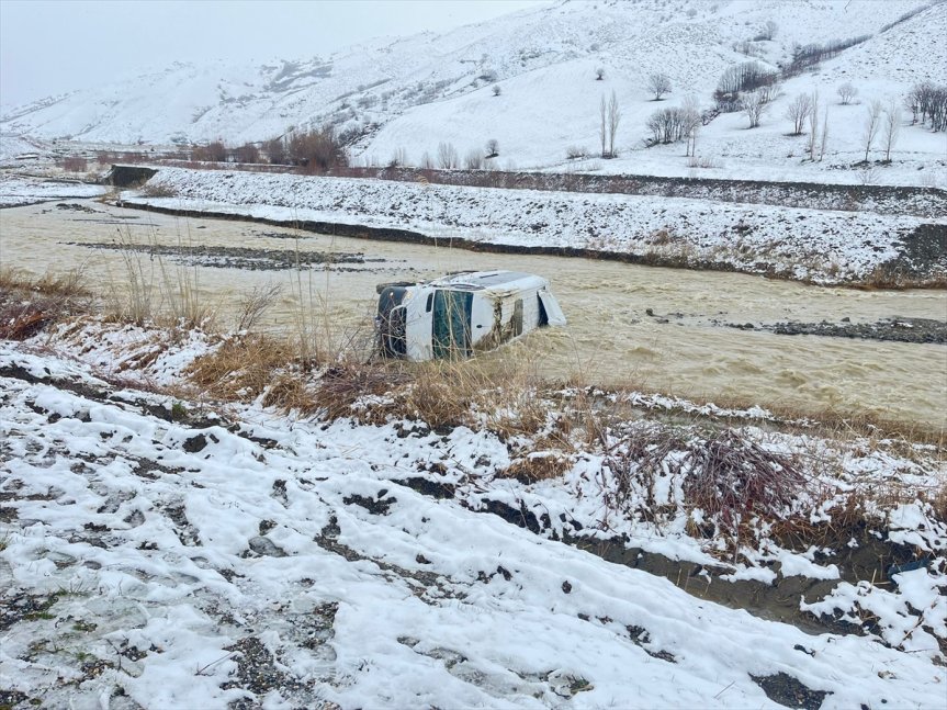 düşen minibüsteki 8 yaralandı kişi Muş