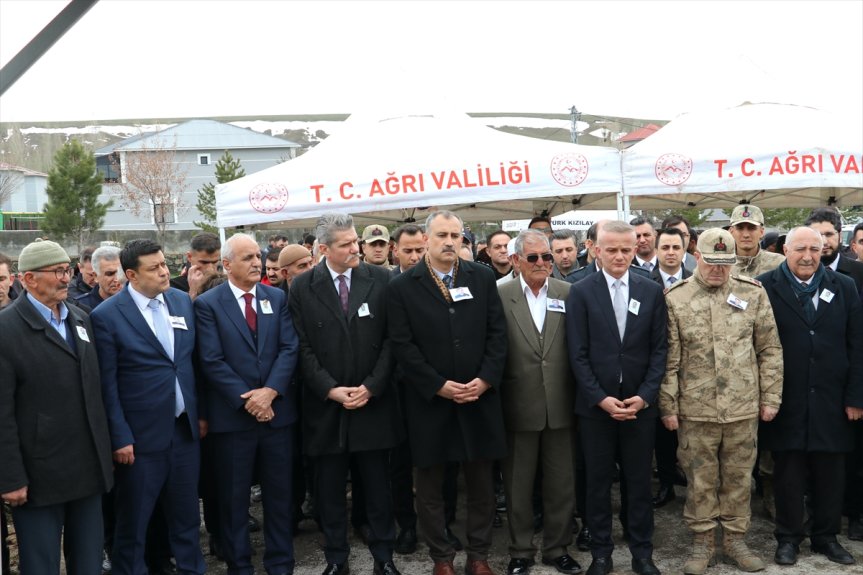 anıldı Yiğit, Ağrı