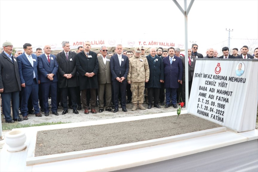 başında memuru Şehit koruma infaz anıldı Yiğit, Ağrı
