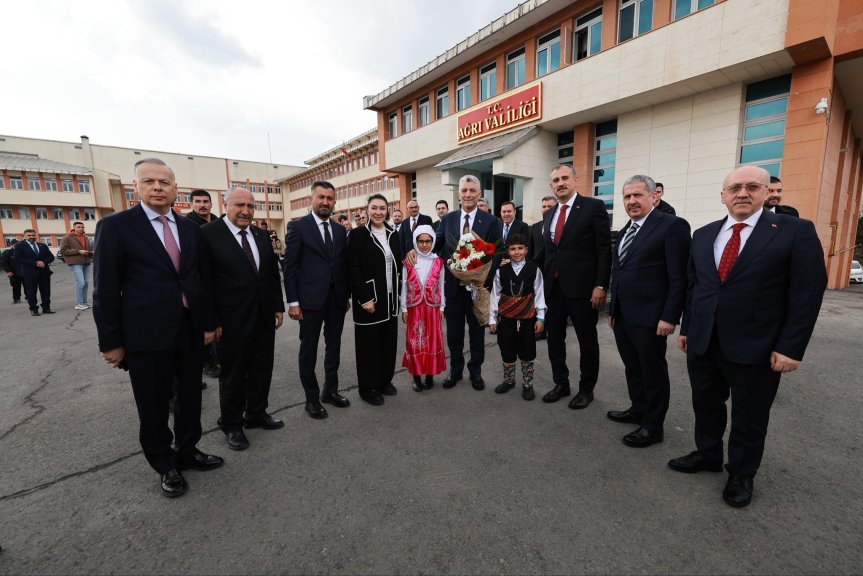 Ticaret Bakanı Ömer Bolat, Ağrı