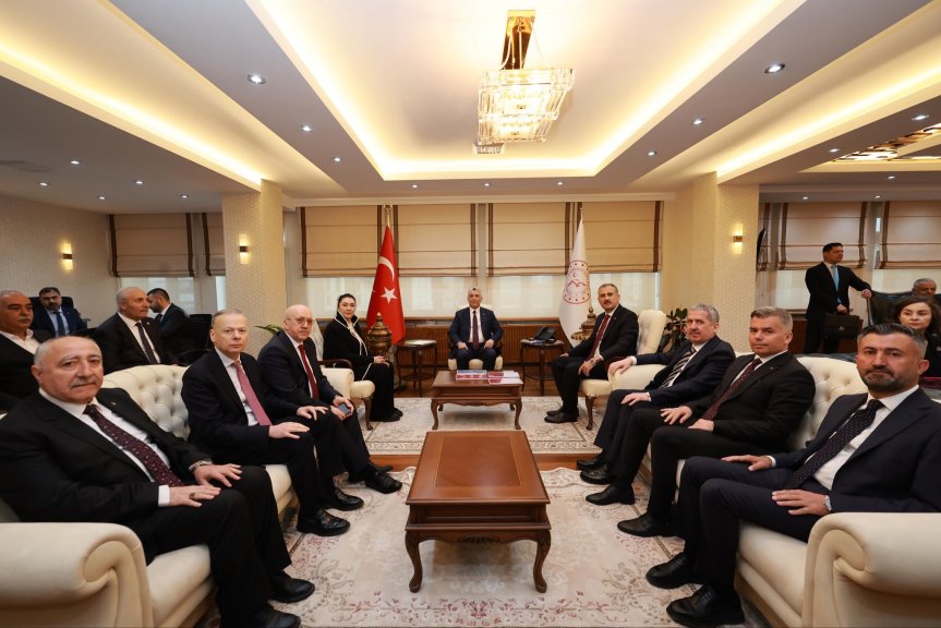 Ticaret Bakanı Ömer Bolat, Ağrı