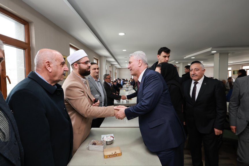 Ticaret Bakanı Ömer Bolat, Ağrı