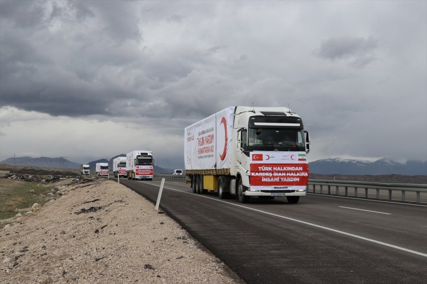 yardım Kızılayın İran