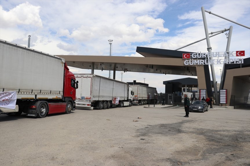 sınırı geçti 6 taşıyan malzeme tıbbi Ağrı