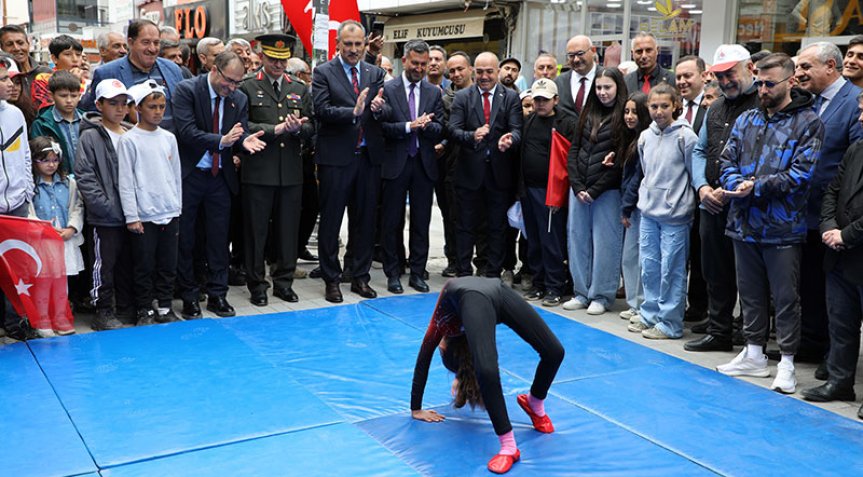 Ağrı Cumhuriyet Caddesi