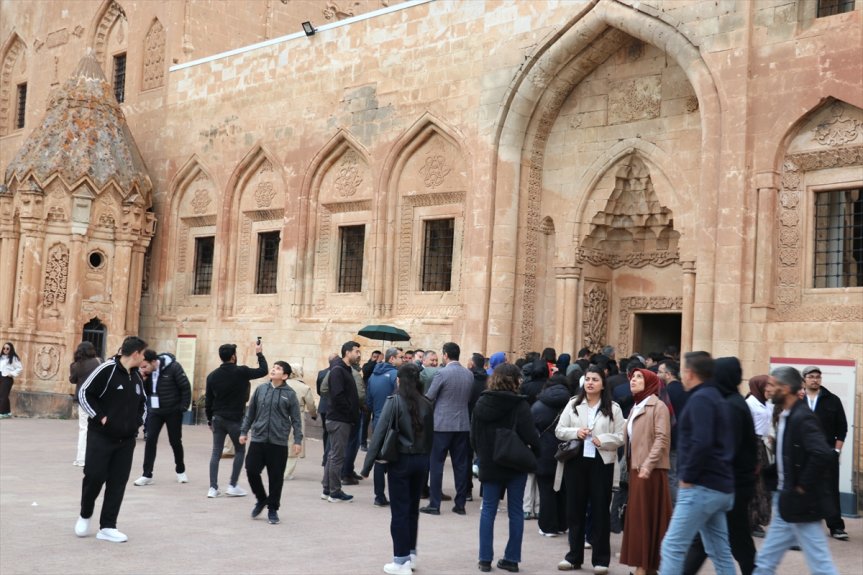 Ağrı İshak Paşa Sarayı konferansta katılımcılar ara verdi
