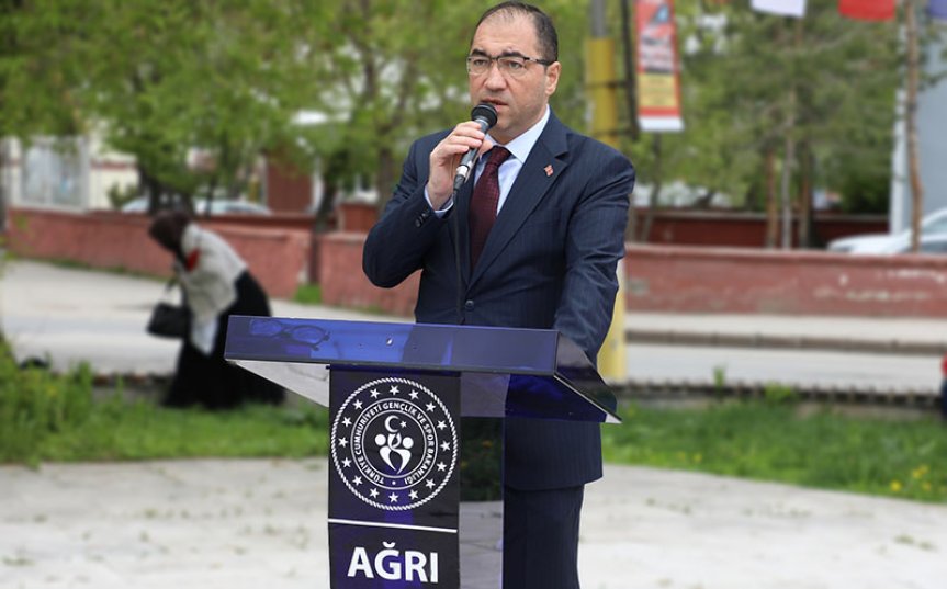 Ağrı Gençlik ve Spor İl Müdürü Ahmet Çelebi konuşma yaptı