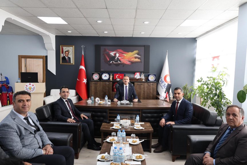 Vali Bozkurt, Et ve Süt Kurumu Ağrı Et Kombinası