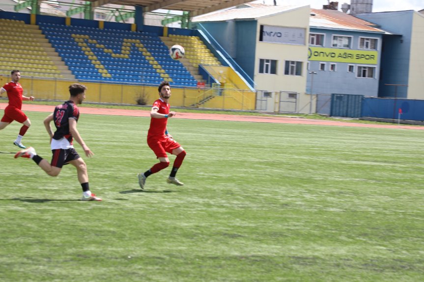 Yurtlig Futbol Heyecanı Ağrı