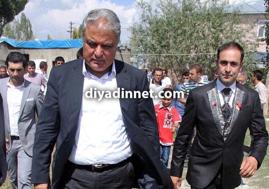 Ağrı Valisi Mehmet Tekinarslan Hanifi Polat'ın düğün töreninde
