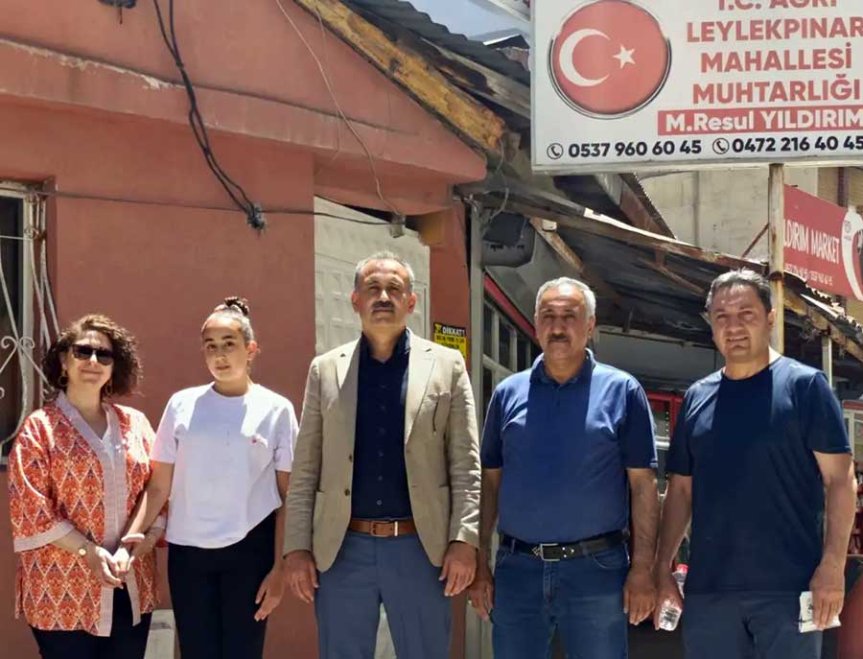 Leylekpınar Mahalle Muhtarlığı ziyaretinde vatandaşların talepleri ve mahalle ihtiyaçları ele alındı.