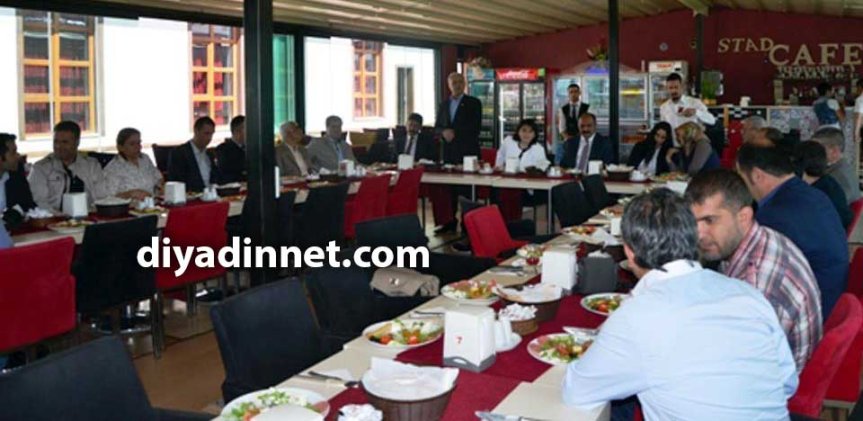 HDP Ağrı milletvekili adayları ve basın mensupları kahvaltı programında bir araya geldi