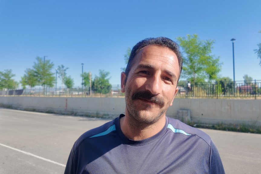 Mahalle sakini, ailelerin güvenle kullanabilmesi için parkın temizlenmesini ve ışıkların çalıştırılmasını istedi.