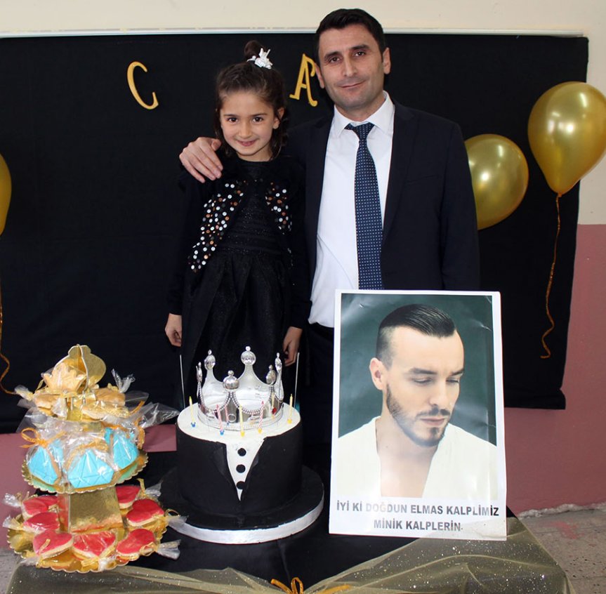 Cafer Canşi Ağrı'da Cem Adrian Adına Kütüphane Açtı