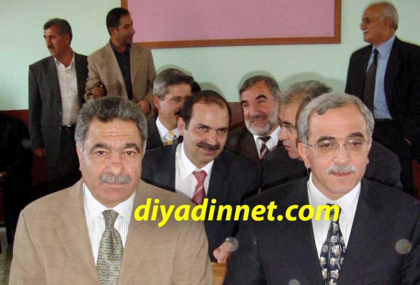 Mehmet Çoktin ve vali yusuf yavaşçan okulda