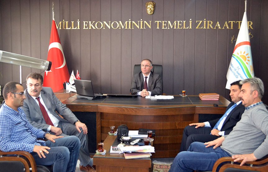 Ağrı'daki arazi toplulaştırma projelerinin çalışma tarihleri ve kurumlar arası görev dağılımı görüşüldü.