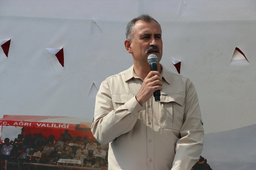 Vali Önder Bozkurt, Ağrı'nın at kültürünün yaşatılması için önemli imkanlara sahip olduğunu söyledi.