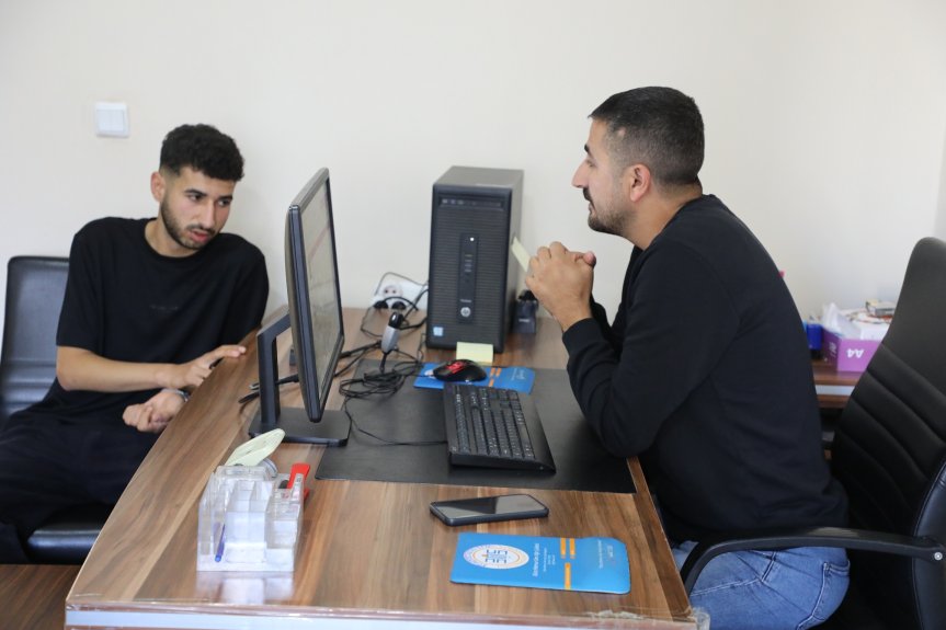 Ağrı'da Yurtların Kapıları Öğrencilere İkram ve Rehberlikle Açıldı